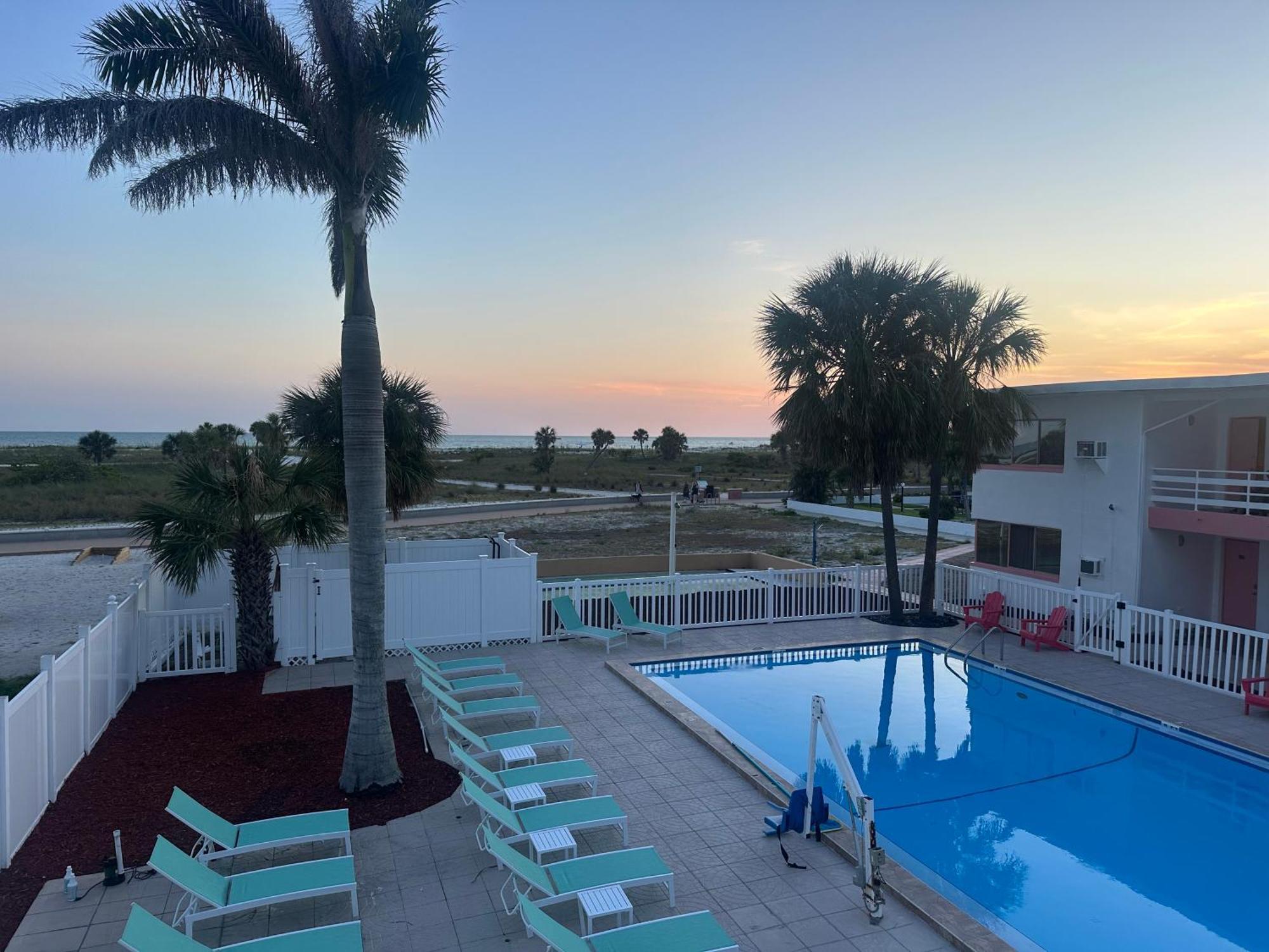 Arvilla Resort St. Pete Beach Ngoại thất bức ảnh