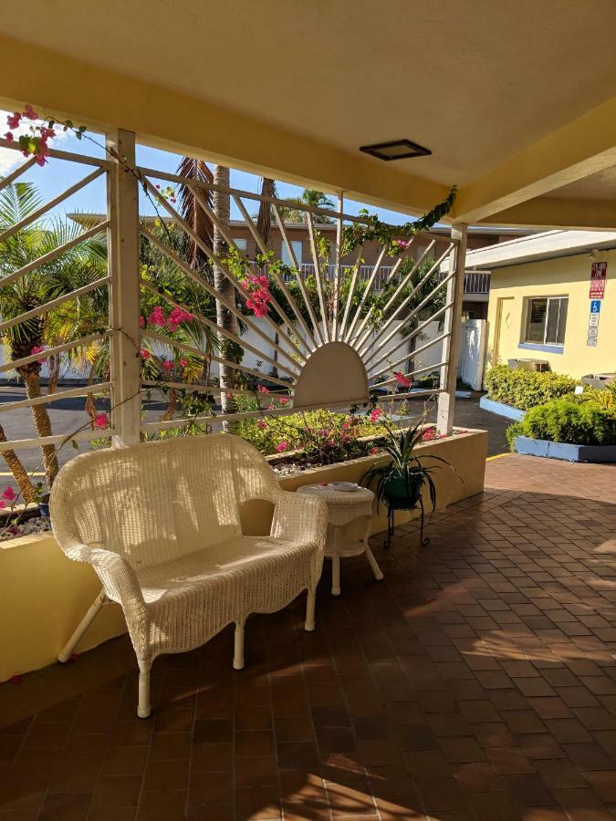 Arvilla Resort St. Pete Beach Ngoại thất bức ảnh